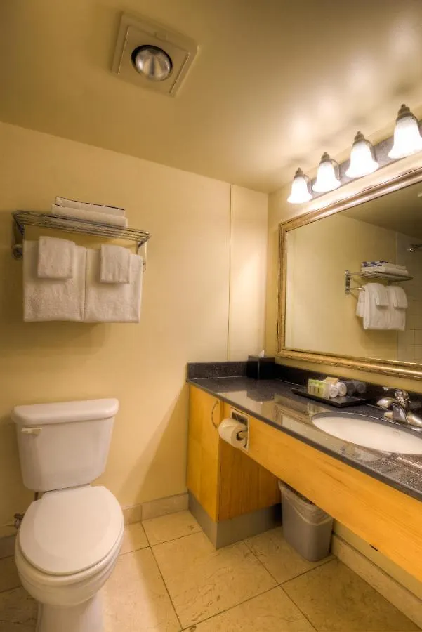 Oceanfront Suites At Cowichan Bay 3*,  Canada