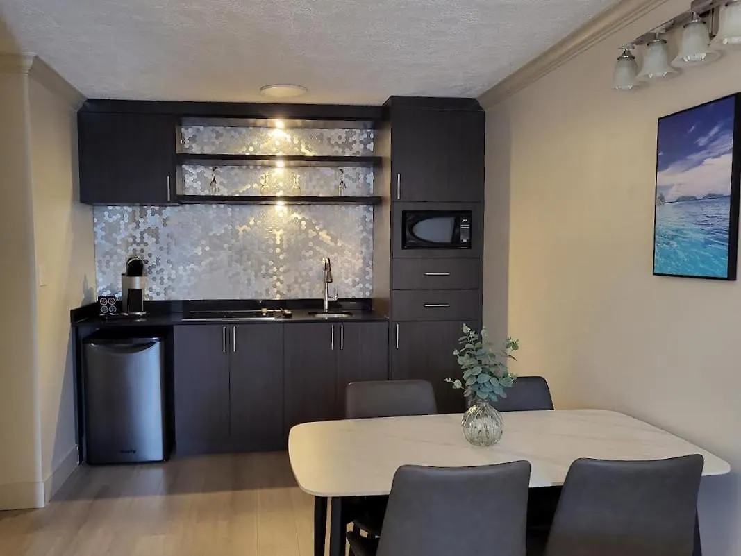 Hotel Oceanfront Suites At Cowichan Bay