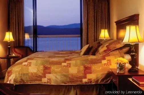 Oceanfront Suites At Cowichan Bay Canada