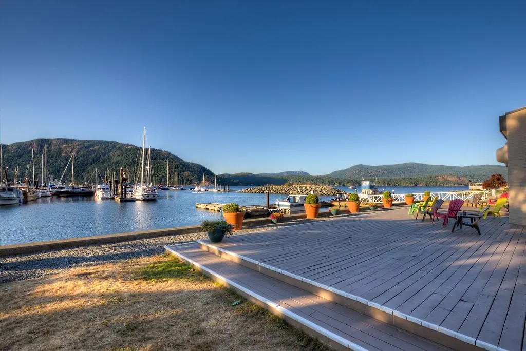 Oceanfront Suites At Cowichan Bay Hotel
