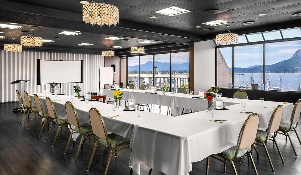 Oceanfront Suites At Cowichan Bay Hotel
