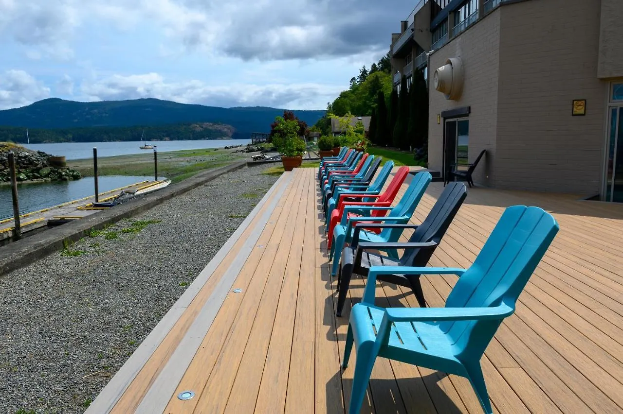 Oceanfront Suites At Cowichan Bay Hotel