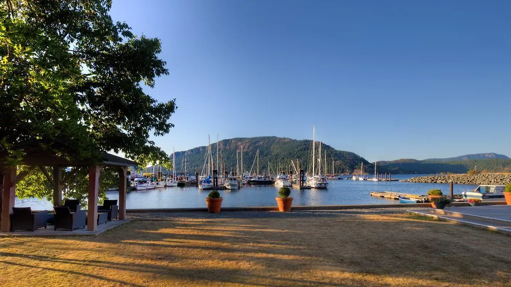 Oceanfront Suites At Cowichan Bay